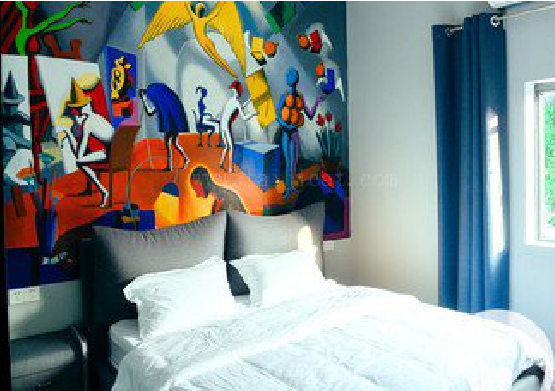 青神对于酒店的墙体彩绘而言更注重哪些方面？